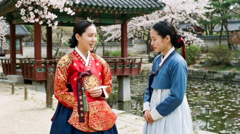 Joseon noblewoman and her maid