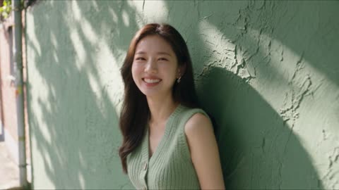 韩国情侣夏日慵懒清晨第一视角漫步